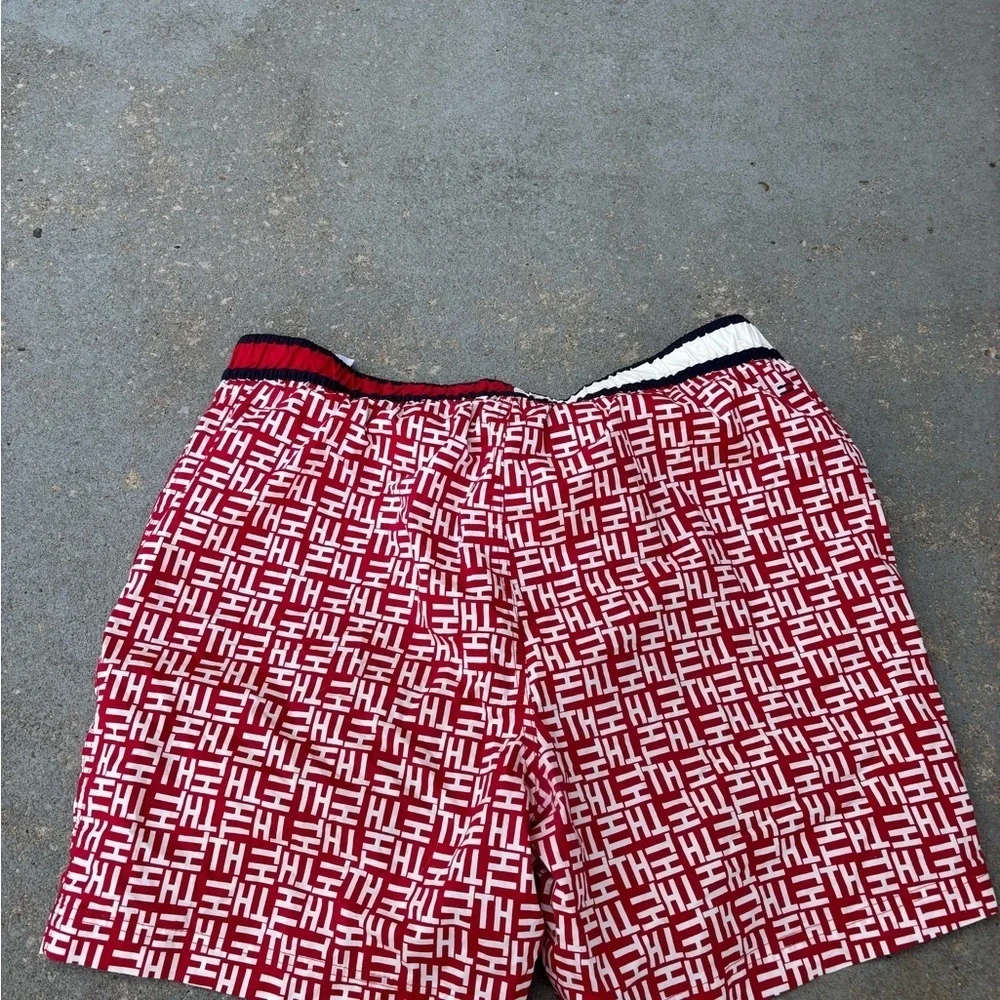 Tommy Hilfiger stylish red